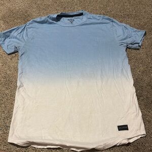 Hollister Men's Blue and White Gradient T-Shirt